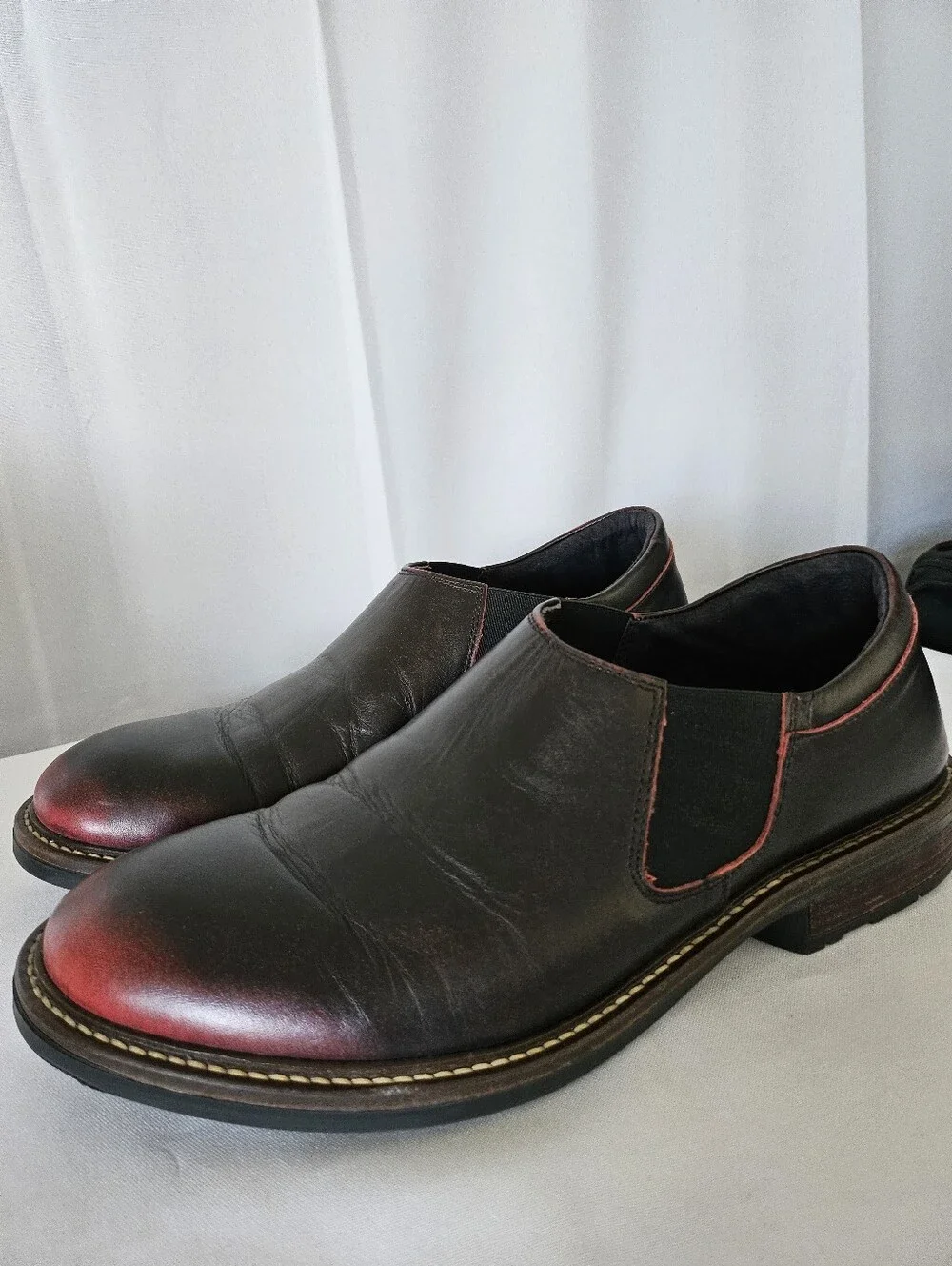 Naot Men's Black Leather Slip-On Loafers with Ombre Red Accent